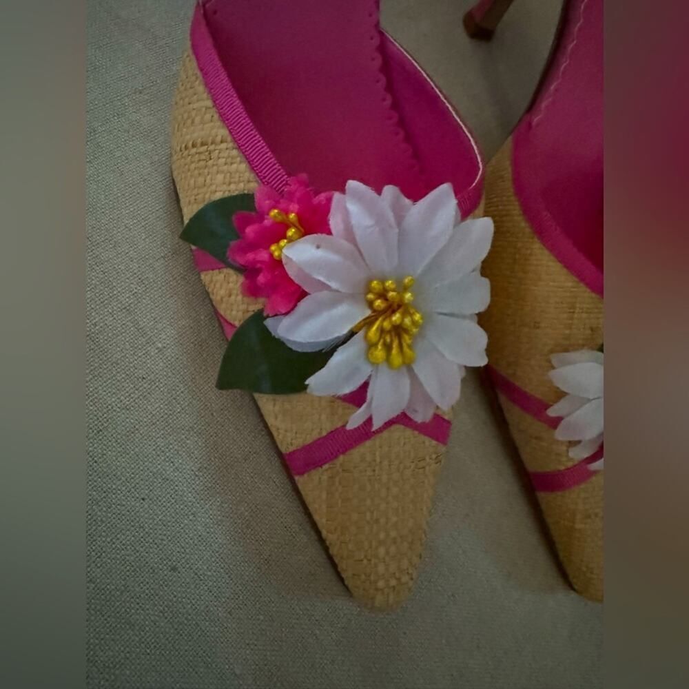 Vintage Isabella Fiore woven mule w flower embellishments. Pink leather NWOT 9.5 - Picture 2 of 9